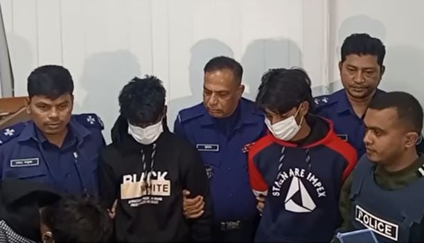 Keraniganj bank robbers phoned cops to save themselves from mass beating