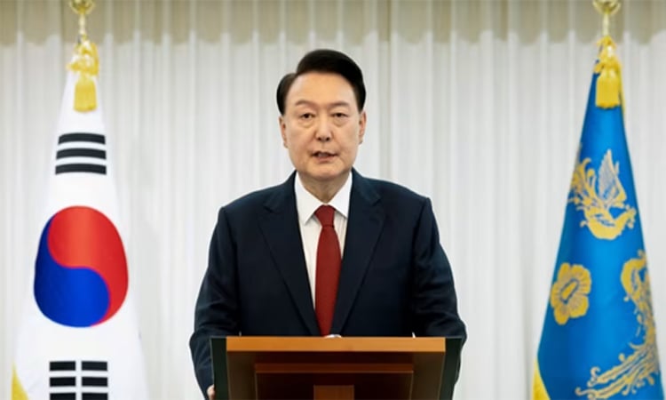 Impeached South Korean president defies Christmas summons