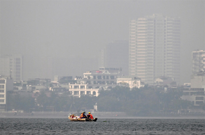 Vietnam's capital blanketed by toxic smog