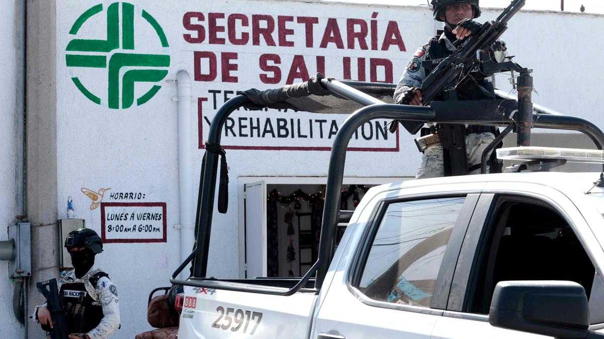 10 gunmen dead in clash with Mexico security forces