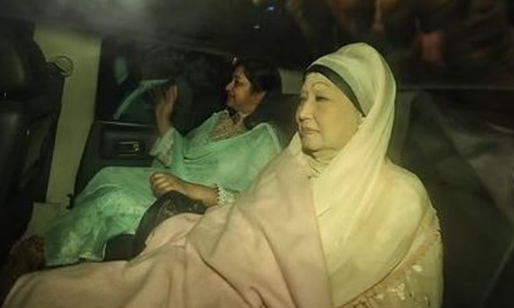 BNP chief Khaleda Zia leaves Firoza residence for airport