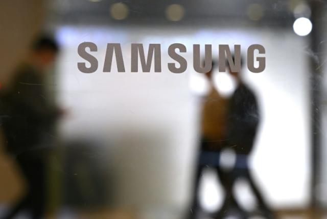 Samsung forecasts Q4 earnings to fall well short of expectations