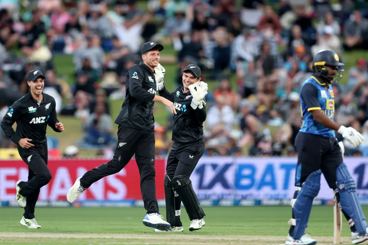 New Zealand crush Sri Lanka by 113 runs in 2nd ODI to win series