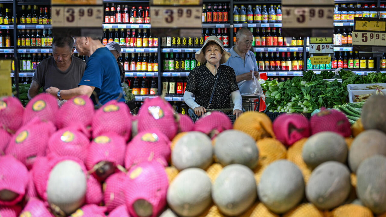 Asian markets drop as trades fret over US inflation, rates outlook