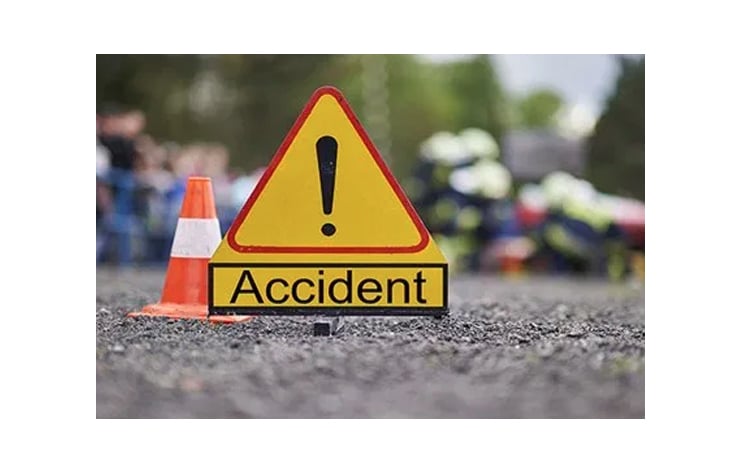 Truck driver killed in Savar road crash