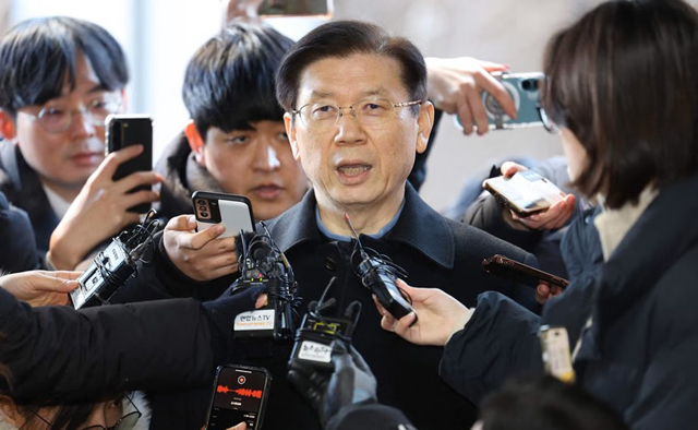 S. Korea presidential security chief says must be 'no bloodshed' over Yoon arrest