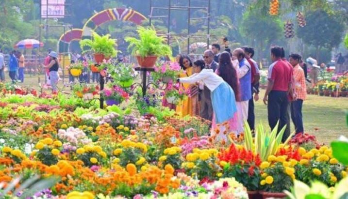 Flower festival gains momentum in Chattogram