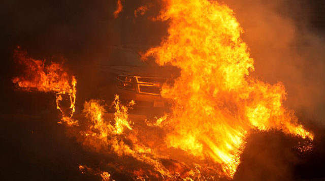 Fire breaks out in garage at Tejgaon truck stand