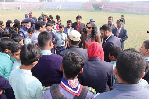 Cleanliness drive held to mark Youth Festival in Natore