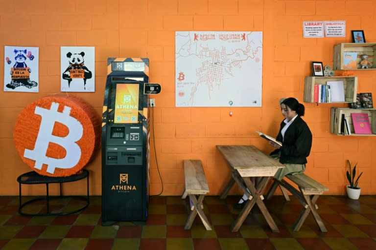 Salvadoran town hopes Trump brings 'good times' for bitcoin