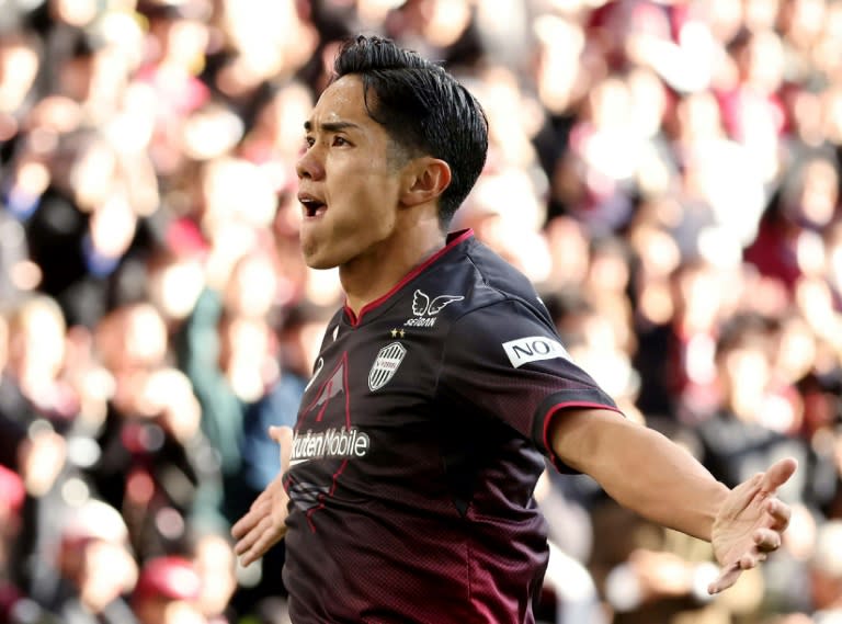 Muto leads Kobe's charge for third consecutive J. League title