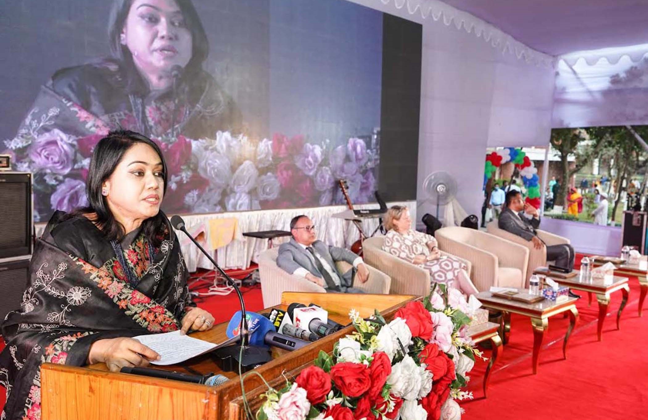 Govt. to take all out initiative to strengthen Bangladesh Betar: info secy