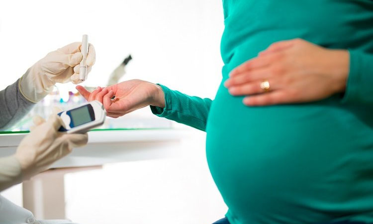 8 to 13 in every 100 pregnant women suffer from diabetes 