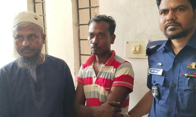 Two robbers including ringleader arrested in Barguna