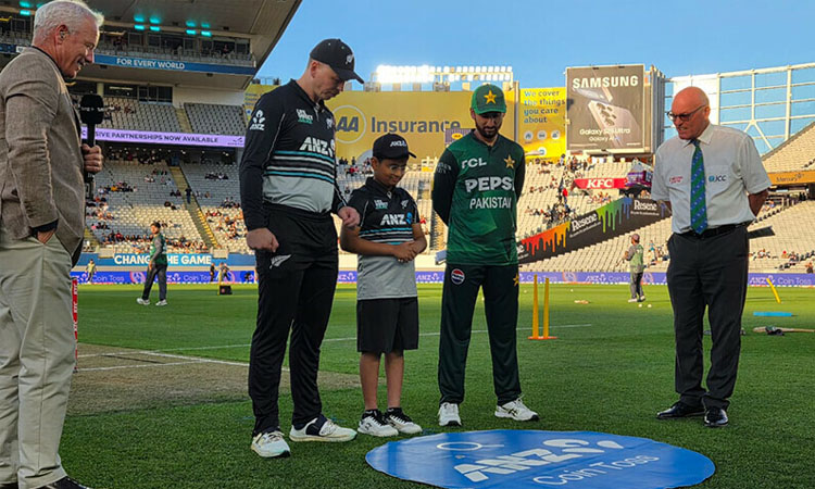 Pakistan win toss, bowl in third New Zealand T20