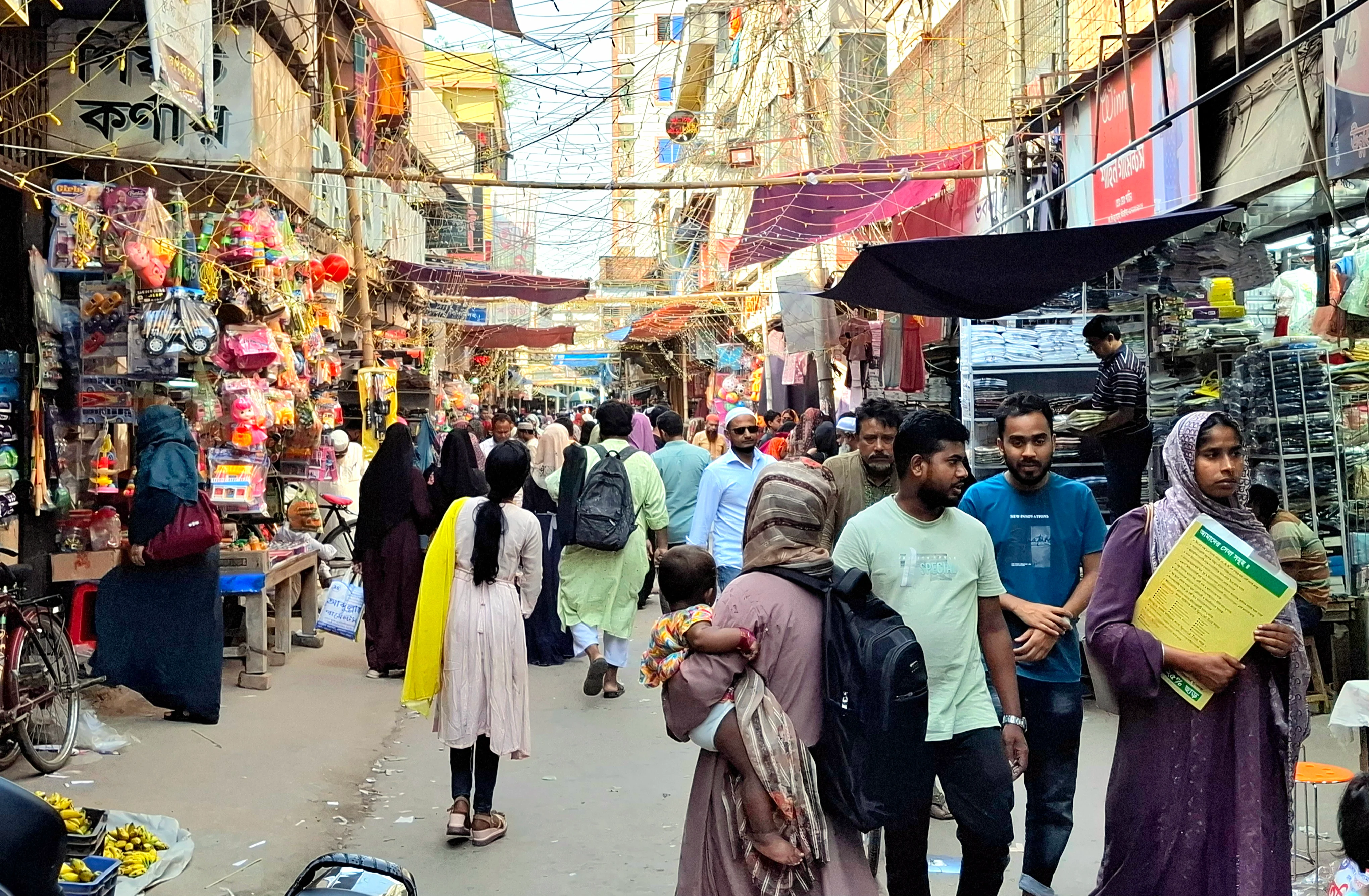 Eid shopping gains momentum in Jhenaidah