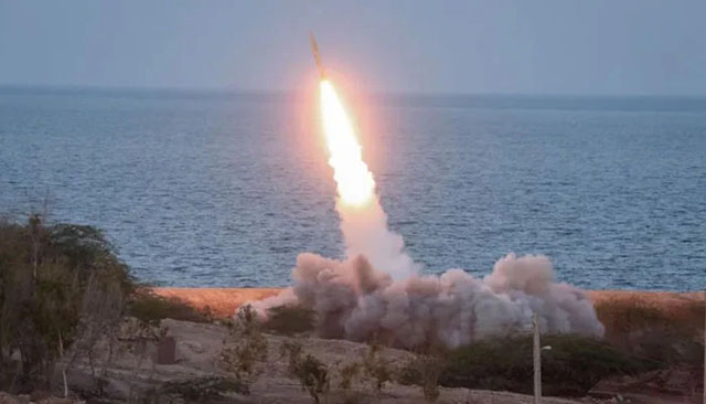 Iran unveils missile systems on strategic Gulf islands