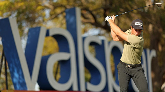 Hovland grabs share of Valspar lead in bid to end PGA title drought