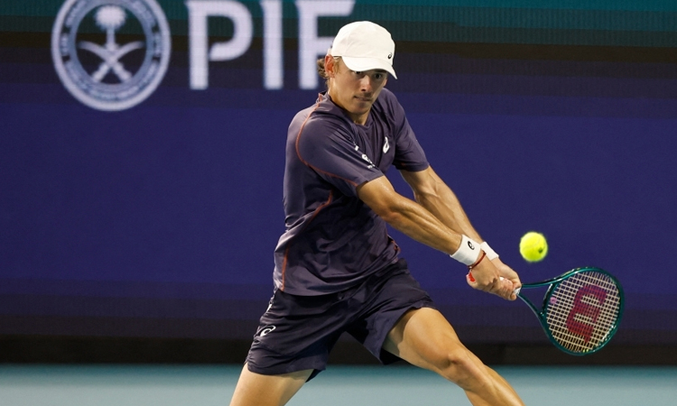 De Minaur ends Fonseca challenge, Zverev marches on in Miami