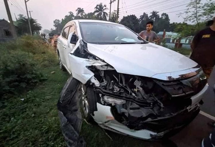 ঈশ্বরদীতে প্রাইভেট কার ও অটোরিকশার সংঘর্ষে  নিহত এক