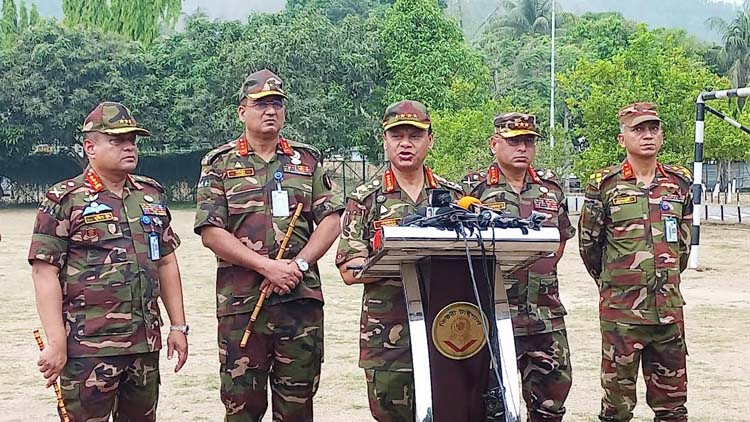 সন্ত্রাসীদের কোন জায়গা নেই : বান্দরবানে সেনাপ্রধান