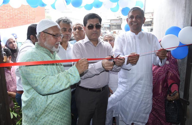 ২০২৩ সালে রাজধানীতে ডেঙ্গু রোগী ৪২ হাজার কম ছিল : মেয়র তাপস