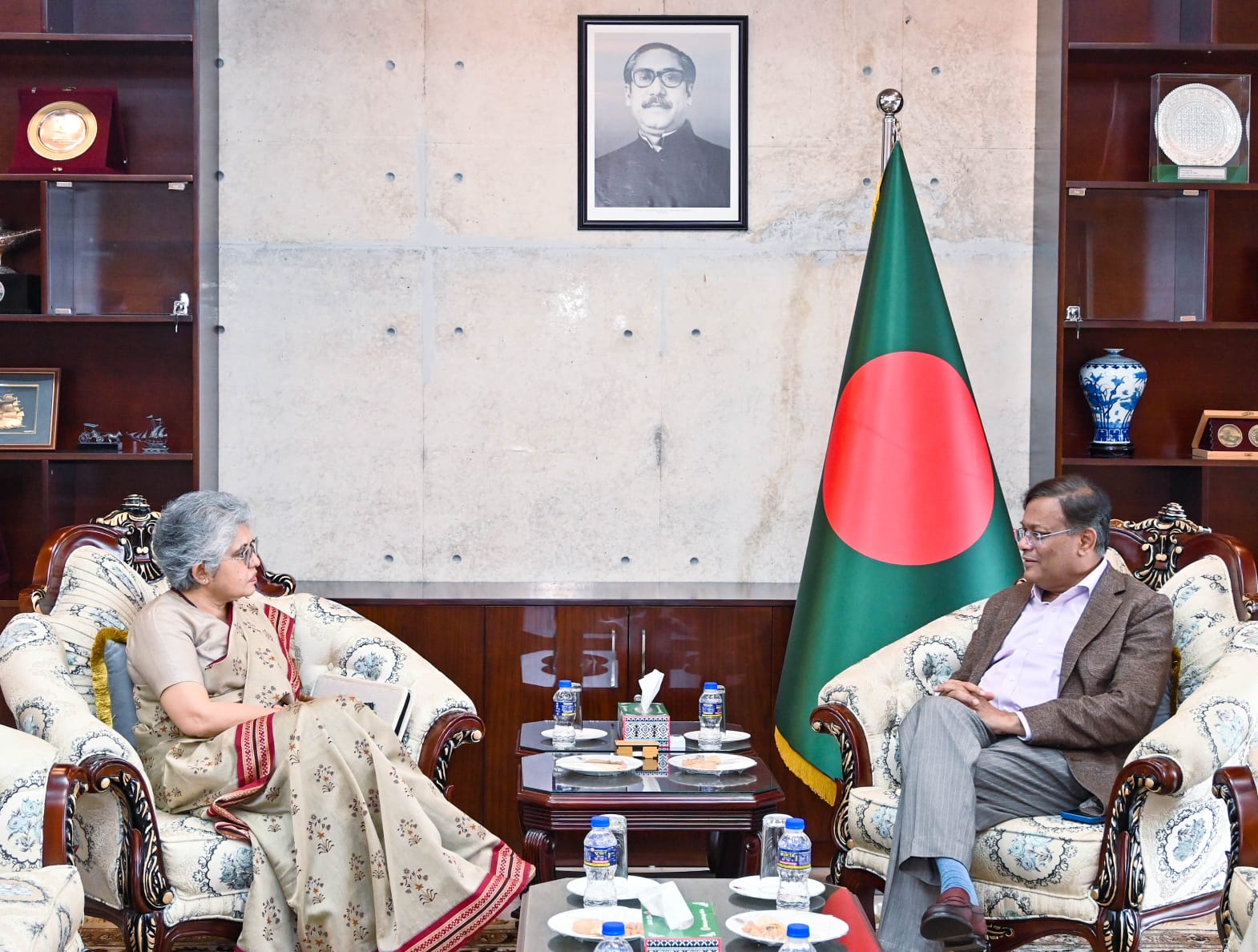 পররাষ্ট্রমন্ত্রীর সাথে স্পেনের রাষ্ট্রদূত ও ইউএনএইচসিআর প্রতিনিধির সাক্ষাত