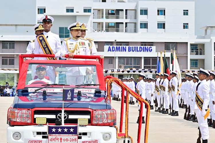 ৪৩৮ জন নবীন নাবিকের শিক্ষা সমাপনী কুচকাওয়াজ অনুষ্ঠিত