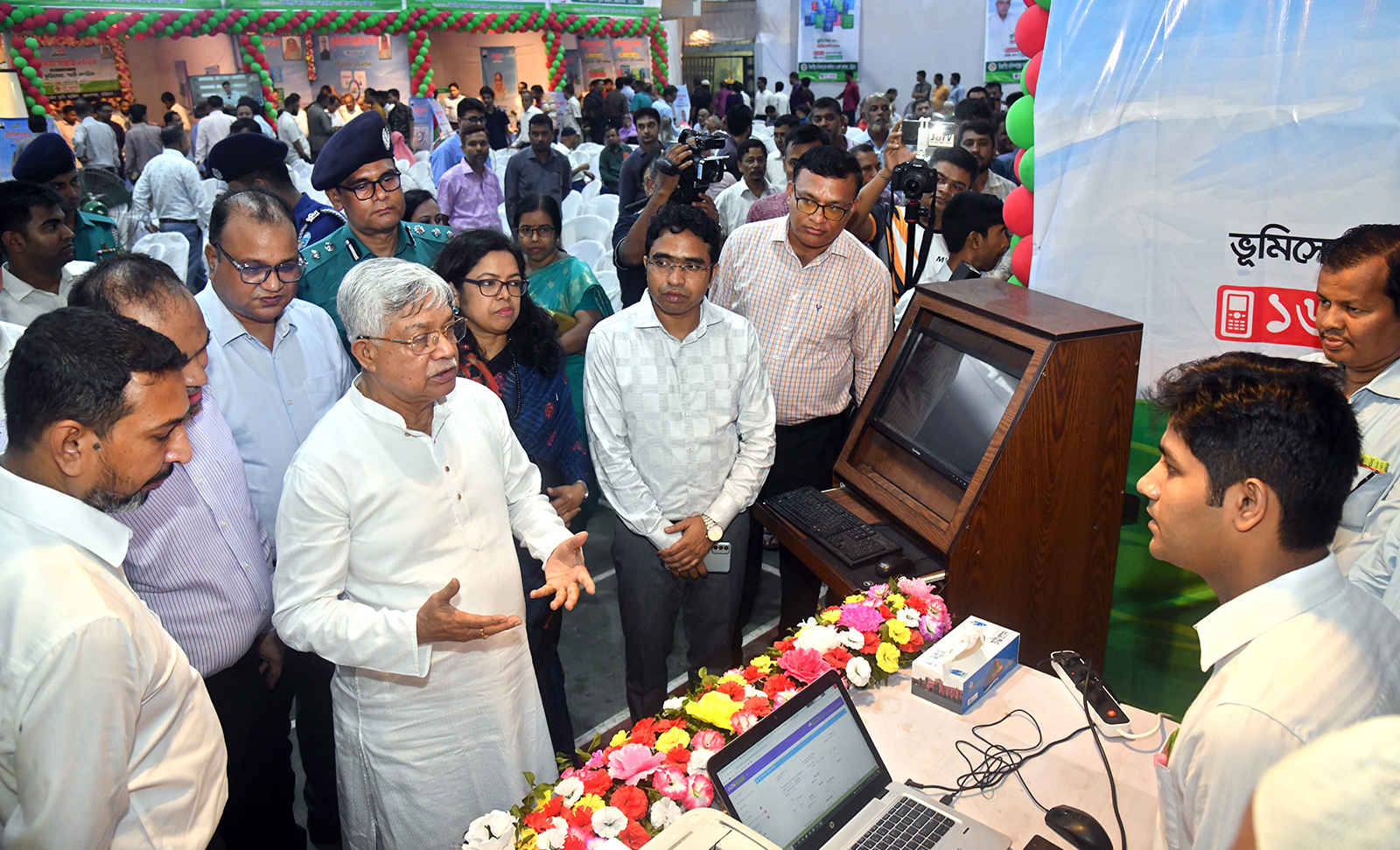 শুধু ভূমি সপ্তাহে নয়, সারাবছরই সেবা কার্যক্রম চালিয়ে যেতে হবে : ভূমিমন্ত্রী 