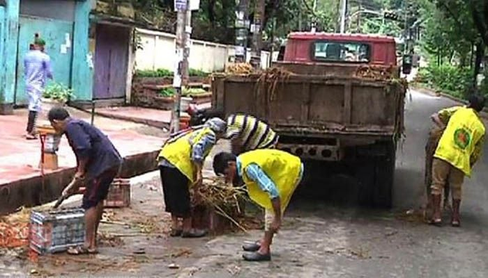 রাজধানীতে কোরবানির পশু বর্জ্য অপসারণে প্রস্তুত সাড়ে ১৯ হাজার কর্মী