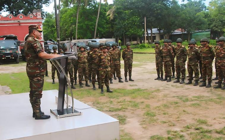 গৌরীপুর আর্মি ক্যাম্প পরিদর্শন করেছেন সেনাবাহিনী প্রধান