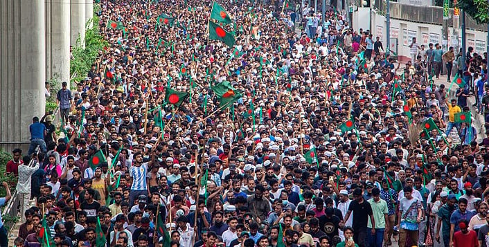 শহিদ পরিবার প্রাথমিকভাবে ৫ লাখ, আহতরা ১ লাখ টাকা ক্ষতিপূরণ পাবেন