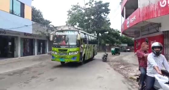 রাঙ্গামাটিতে পরিবহন ধর্মঘট প্রত্যাহার: যান চলাচল স্বাভাবিক