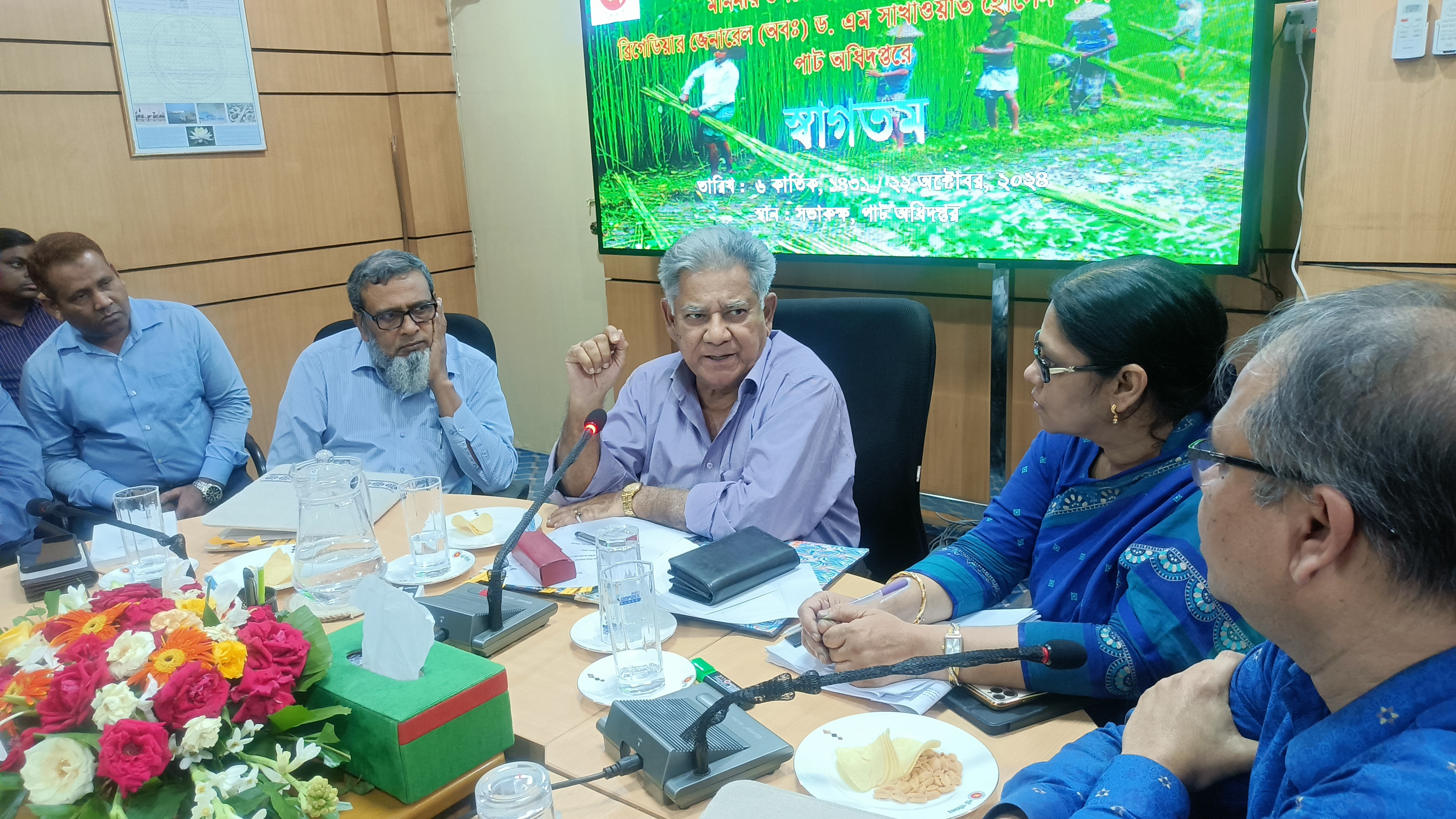 বিভিন্ন দেশে দূতাবাসে পাটপণ্যের প্রদর্শনী কর্ণার স্থাপন করার নির্দেশ  