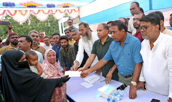 বগুড়ায় শহিদ ও আহত পরিবারের সদস্যদের পাশে তারেক রহমান