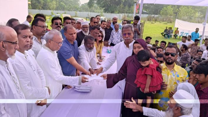 বরিশাল বিভাগের শহিদ পরিবারের পাশে দাঁড়ালেন তারেক রহমান