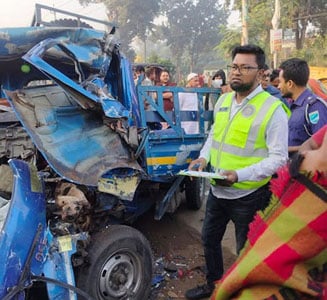 টাঙ্গাইলের মধুপুরে সড়ক দুর্ঘটনায় নিহত-৪