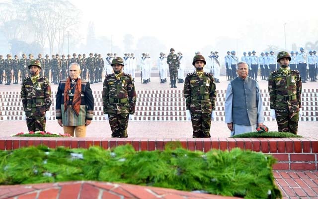 বিজয় দিবসে বীর শহীদদের প্রতি প্রধান উপদেষ্টা ও পূর্ব তিমুরের প্রেসিডেন্টের শ্রদ্ধা নিবেদন