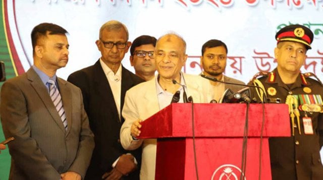 এ এল এম ফজলুর রহমানের নেতৃত্বে বিডিআর হত্যাকাণ্ডের তদন্ত কমিশন