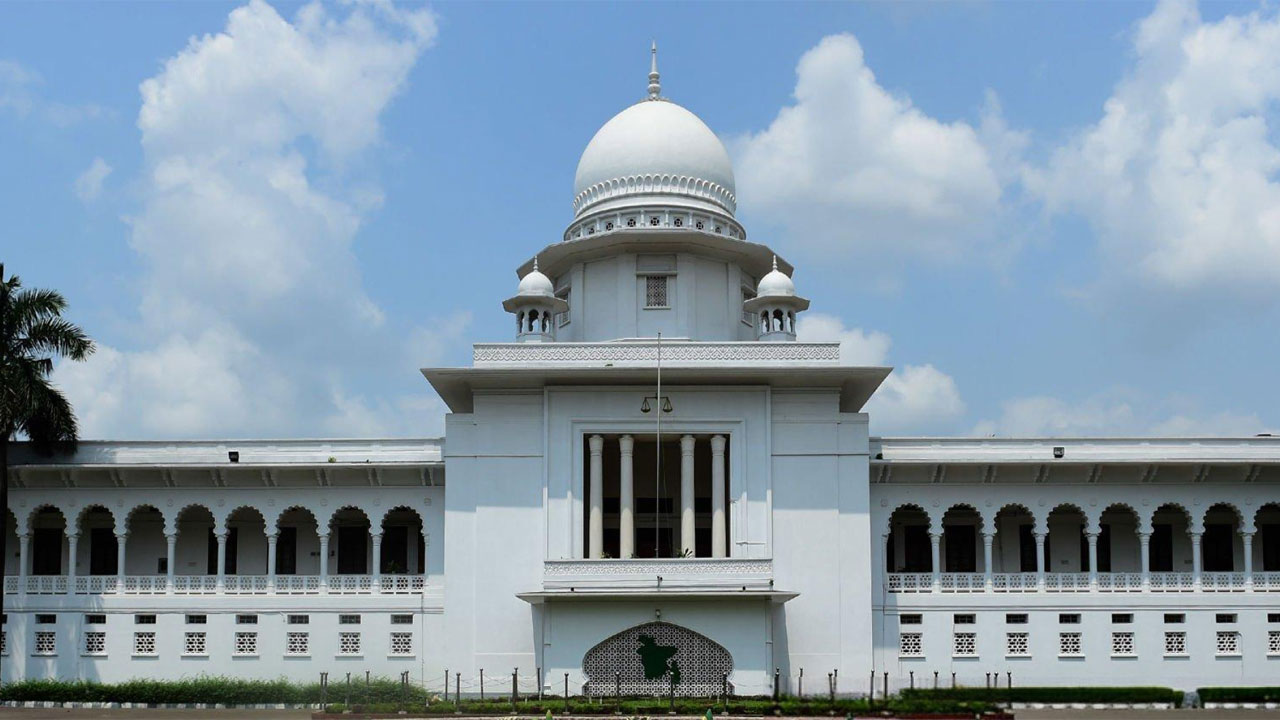 আদালতসমূহে বিচার প্রক্রিয়া সম্পূর্ণরূপে ই-জুডিসিয়ারির আওতায় আনতে উদ্যোগ গ্রহণ