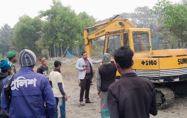 নোয়াখালীতে অবৈধভাবে কৃষি জমির মাটি কাটায় ৫০ হাজার টাকা জরিমানা