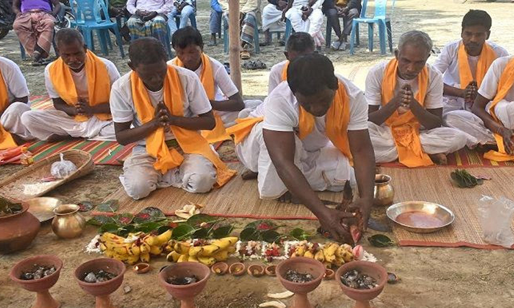 দিনাজপুরে সাঁওতাল সম্প্রদায়ের সপ্তাহব্যাপী সহরায় উৎসব শুরু