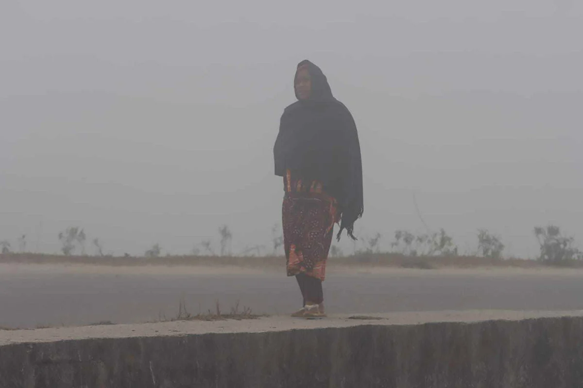 রংপুরে মহাসড়কে ঘন কুয়াশার কারণে দুর্ঘটনার কবলে ৭ গাড়ি, আহত ৩০, তীব্র শীতে বিপর্যস্ত জনজীবন